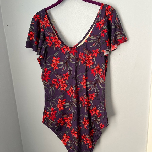 Red and Purple One-Piece Swimwear with Flutter Sleeves‎ - Picture 2 of 13